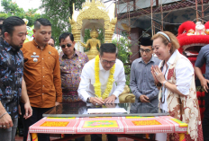 Perayaan Cap Go Meh, Ratu Dewa Letakan Batu Pertama Pembangunan Musala di Vihara Sembilan Bidadari Palembang