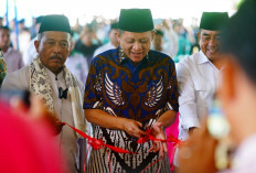 Hadiri Isra' Mi'raj di Desa Suka Jaya, Bupati Enos Resmikan Masjid 