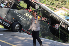 Respons Cepat Polres Lahat, Kapolres Turun Langsung Tangani Laka Bus di Sugi Waras