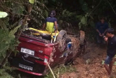 Kecelakaan di Tebing Jago OKU Selatan, Minibus Masuk Jurang