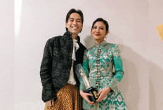 Vidi Aldiano Tulis Pesan Manis untuk Sheila Dara di Anniversary Pernikahan