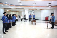 Lantik Lima Pejabat Fungsional, Sesmenpora Pesan Jaga Integritas