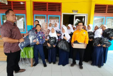 Program Unggulan Seragam Sekolah Gratis di OKU Mulai Dibagikan