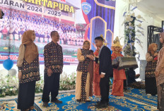SMPN 1 Martapura Gelar Pelepasan Siswa, Disambut Haru dan Penuh Bahagia