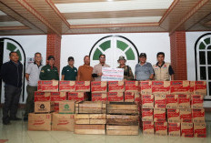 PT Semen Baturaja Kembali Serahkan Bantuan Peduli Banjir OKU