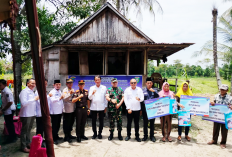 Warga Kayuagung Terima Bantuan Bedah Rumah dan Sanitasi, Dihadiri Pj Bupati OKI