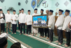 Safari Ramadan, Bupati Ogan Ilir Berikan Bantuan ke Masjid