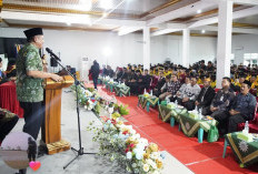 Cetak Sejarah Pendidikan! Bupati Lanosin Hadiri Wisuda Perdana Universitas Muhammadiyah OKU Timur