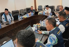 Pastikan Proses Pengadaan Layanan Haji 2025 Sesuai Regulasi