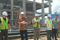 Pembangunan Gedung Olahraga Martapura, Bupati Enos: Target  Gedung Utama Diselesaikan