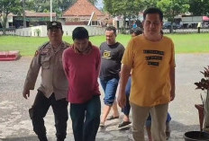 Tim Opsnal Polsek Martapura Kejar Buronan Hingga ke Area Persawahan 