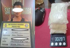 Sembunyikan Sabu di Bawah Kursi Mobil, Kurir Narkoba Tak Berkutik 