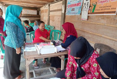 Antusias Datangi Posyandu, Ikuti Pelayanan Cek Kesehatan Gratis