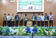Resmikan Kota Wakaf Maros