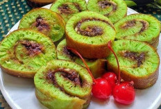 Langkah Mudah Memasak Martabak Manis  roll Pandan yang Nikmat