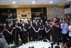 Kedatangan Tim Red Sparks, Menpora Dito:Harap Berdampak Besar untuk Voli Indonesia