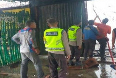 Diduga Akibat Listrik, Ruko Hangus Terbakar