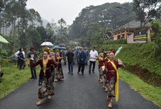 Peserta Bakti Pemuda Nusantara 2024 Disambut Antusias Warga dan Tarian Tradisional Banten