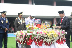 Hadiri HUT ke-79 TNI, Pj Gubernur Sumsel Elen Setiadi Saksikan Parade dan Defile TNI Bersama Masyarakat 