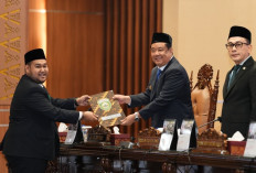 Rapat Paripurna DPRD Bahas Perubahan Propemperda 2026