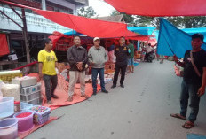 Tertibkan Pedagang yang Gunakan Jalan Umum