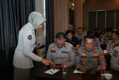 Kapolda Sumsel Dorong Seluruh Personel Melek Komunikasi Publik dan Literasi Digital