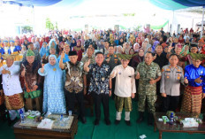 Perkuat Solidaritas, Herman Deru Hadiri Silahturahmi Forum Petanggan OKU Timur 