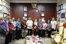 Bupati Enos Setuju Bentuk Tim Pengawasan Obat dan Makanan Bersama Balai Besar POM