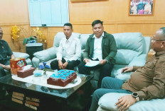 Ratusan Honorer Non Database BKN OKU Timur Meminta DPRD Dukung Terbitnya Regulasi dari KemenPAN-RB