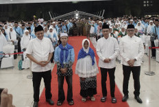 Enos - Yudha Lepas 437 Jemaah Calon Haji Kloter 1 OKU Timur  Embarkasi Palembang - Madinah