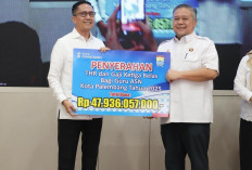 Ratu Dewa Cairkan Dana Tunjangan untuk Guru