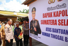 Dua Warga OKU Timur Terima Rumah Layak dari Kapolda Sumsel