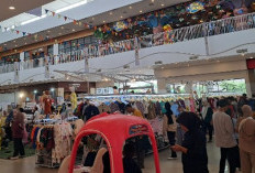 Pengunjung Membludak, Citi Mall Baturaja Ramai 