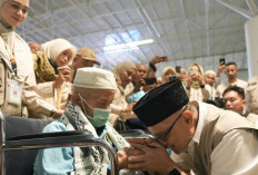 Menhaj Lepas Kepulangan Perdana Jemaah Haji Indonesia ke Tanah Air