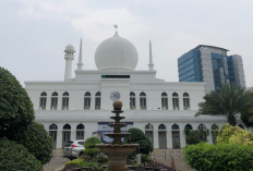 Masjid Agung Al Azhar Bagikan 700 Takjil Tiap Hari Selama Ramadan