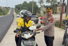 Bulan Ramadan 1447 H, Polres OKU Timur Bagikan Takjil