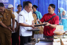 Pantau Operasi Pasar Murah, Cik Ujang Jamin Harga Lebih Murah dari Harga Pasar