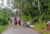 Gotong Royong Warga, Akses Jalan Rantau Nipis–Mekakau Ilir Kembali Terbuka