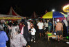 Diguyur Hujan, Penutupan Pasar Malam Muaradua Tetap Dipadati Pengunjung