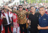 Festival Panjat Pinang 80 Pohon Sumeks Pohon di JSC Dipadati Pengunjung
