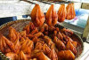 Resep Kue Burayot Khas Garut, Jajanan Tradisional yang Menggantung dan Mudah Dibuat